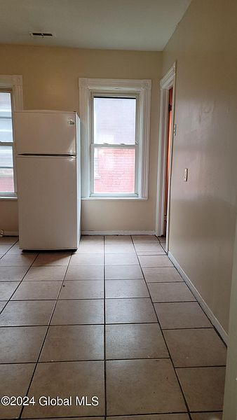 2nd image of 60 Waldorf Place