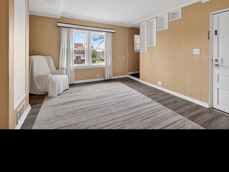 312 2nd St #3 — Photo 3