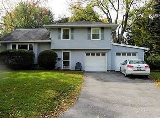 3 Hamilton Dr, Red Hook, NY 12571