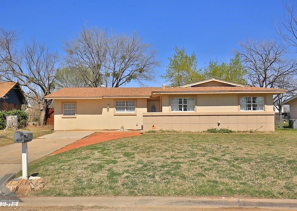 1st image of 2518 Bennett Dr