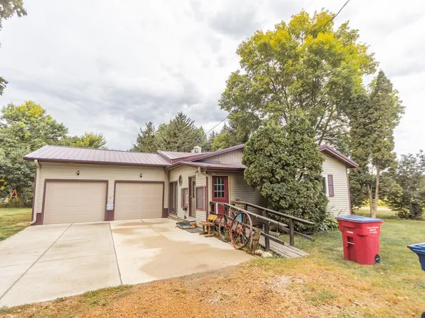 118 3rd Ave NW, Fostoria, IA 51340