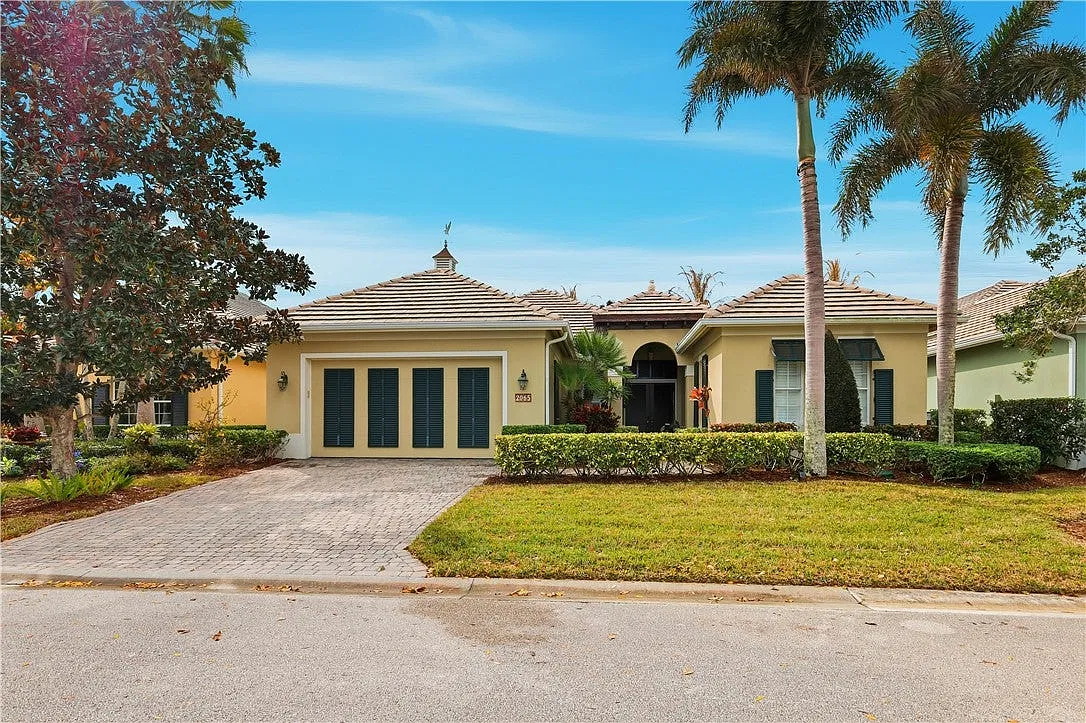 3 bed, 3.5 bath, 3046 sqft, $8,000 — Photo 1