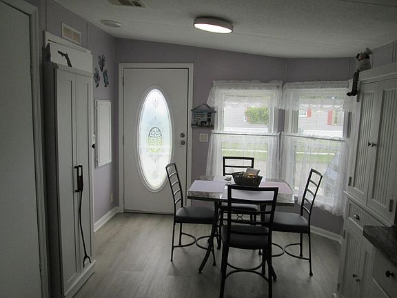 3rd image of 4226 Bobwhite Drive