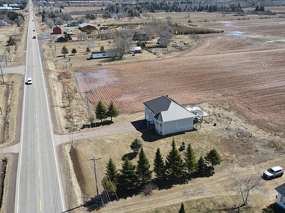 3rd image of 1641 Oleary Rd