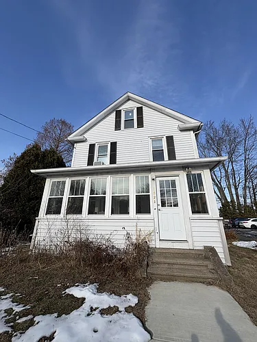 152 Russell St #2 Photo 1