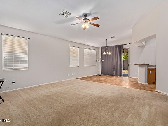 3rd image of 7407 W PIONEER Street