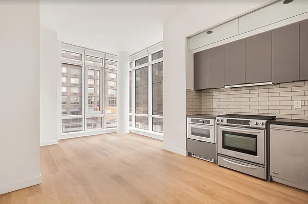 Rented by Compass | media 9