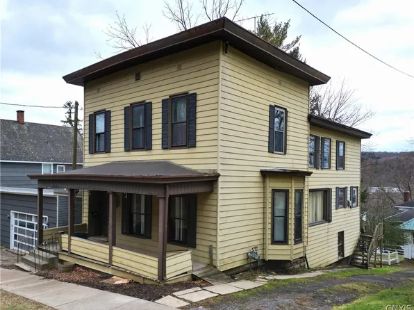23 Loomis St, Little Falls, NY 13365