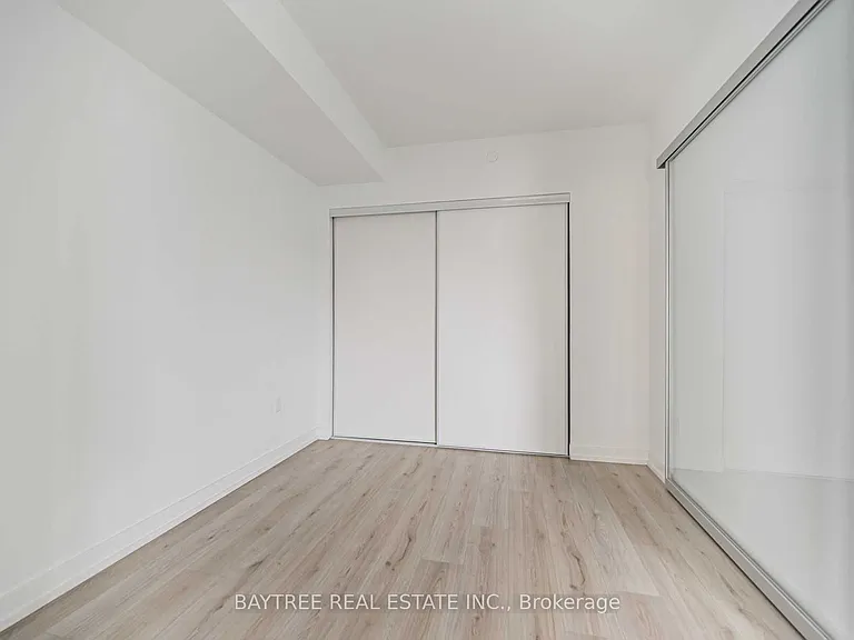 395 Bloor St E #1412 — Photo 11