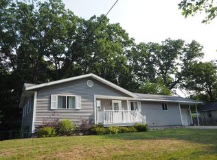 2930 E Pontaluna Rd, Fruitport, MI 49415