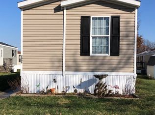 2009 Meyer St, Greenwood, IN 46143