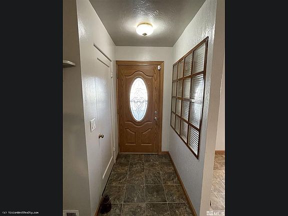 4th image of 510 Garrison St