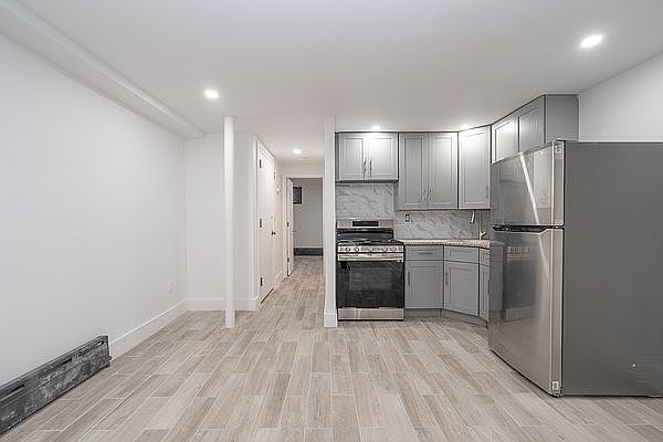 1st image of 1895 Pacific St #1L