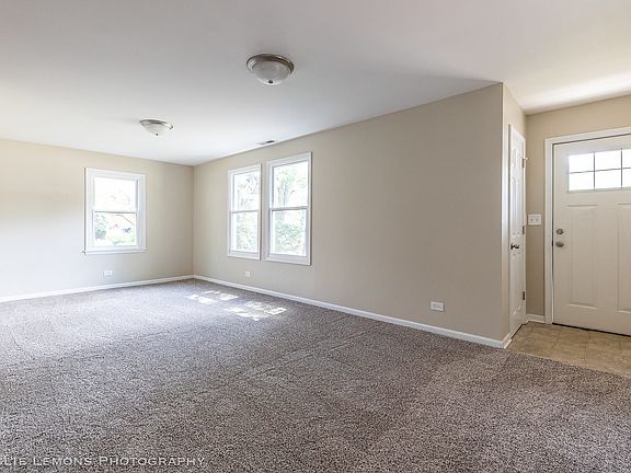 4th image of 50 Mionske Dr