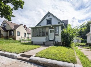 978 Geranium Ave E, Saint Paul, MN 55106
