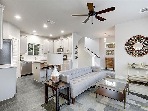 5th image of 1925 Dinsdale Ln #179C