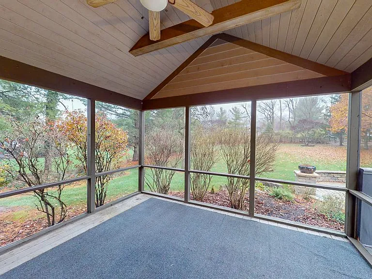 5790 Rushwood Dr — Photo 14