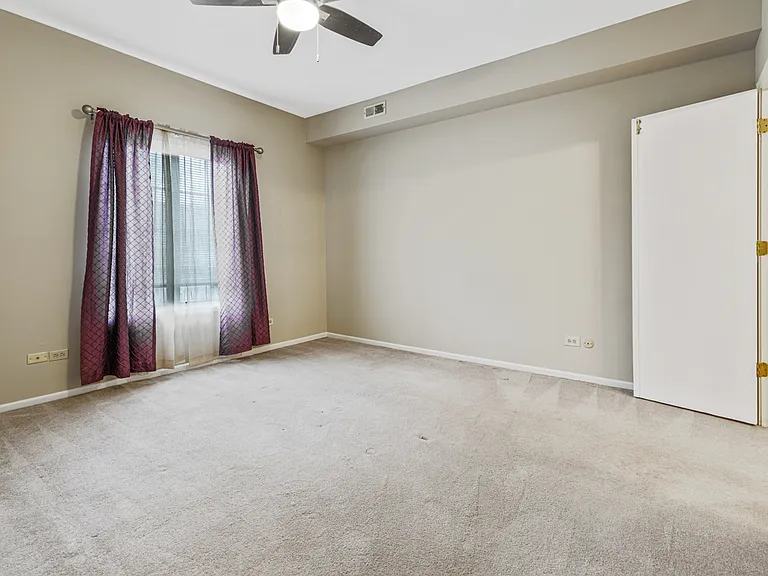 1665 Commodore Ct #7 — Photo 16