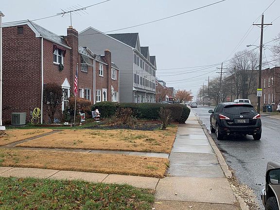 2nd image of 1721 Chestnut St