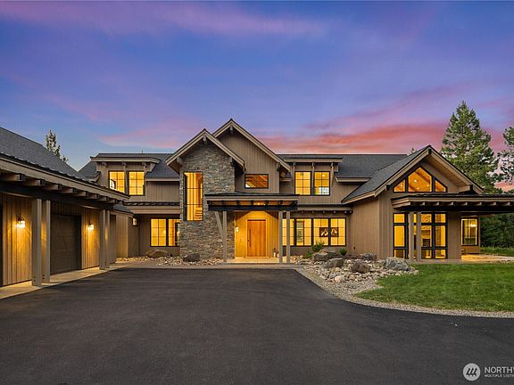 3rd image of 620 Fortune Creek Lane