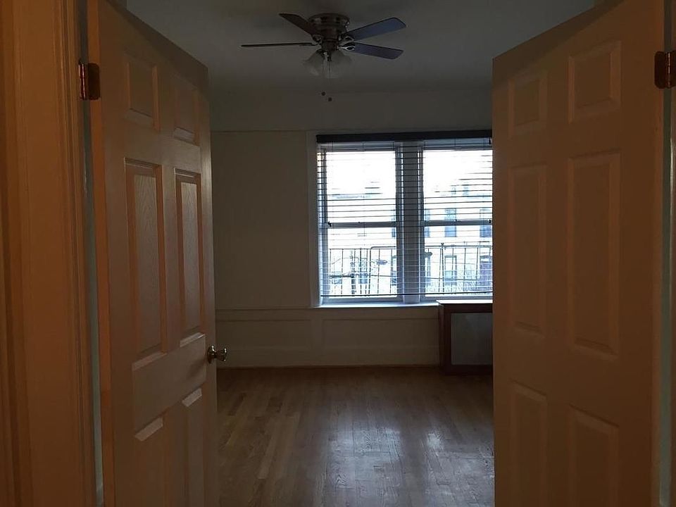 2nd image of 538 Ovington Ave APT 2R
