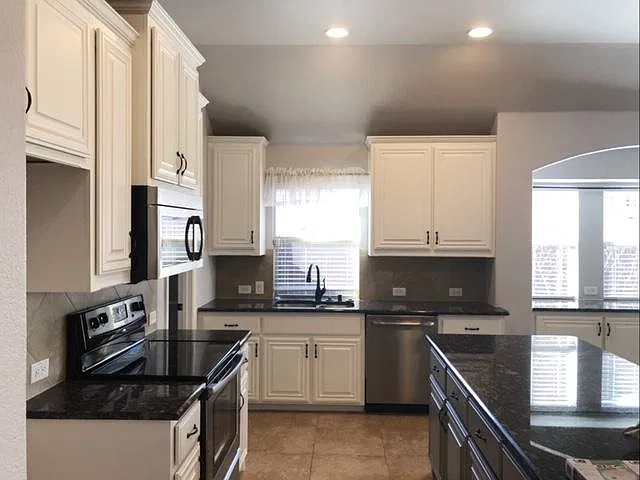 6421 Orange Blossom Dr