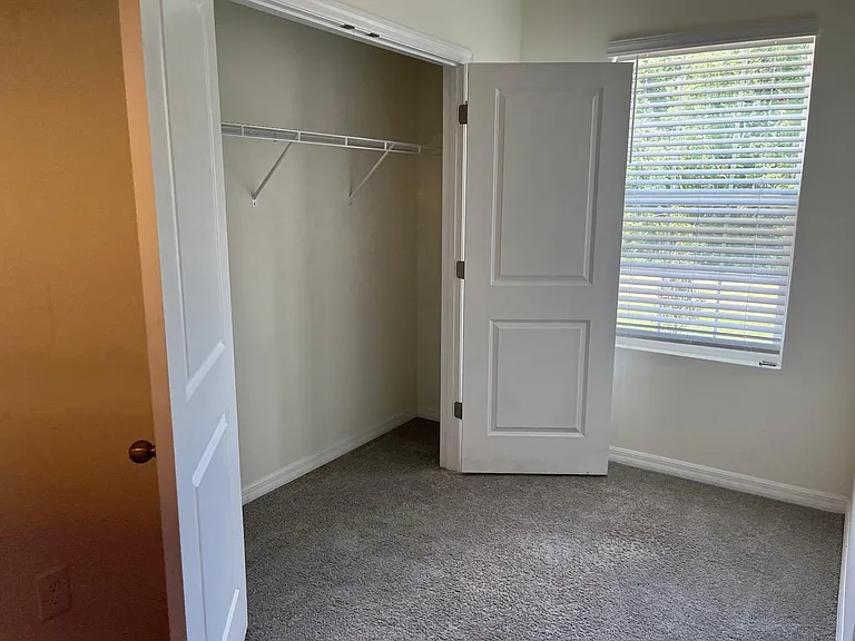 32867 Pez Landing Ln — Photo 23