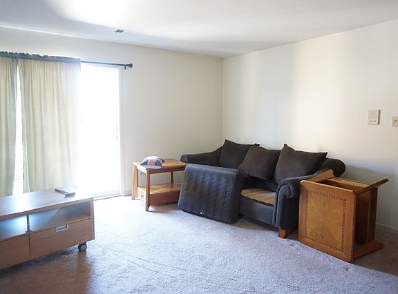 2nd image of 4909 W 109th St APT 202