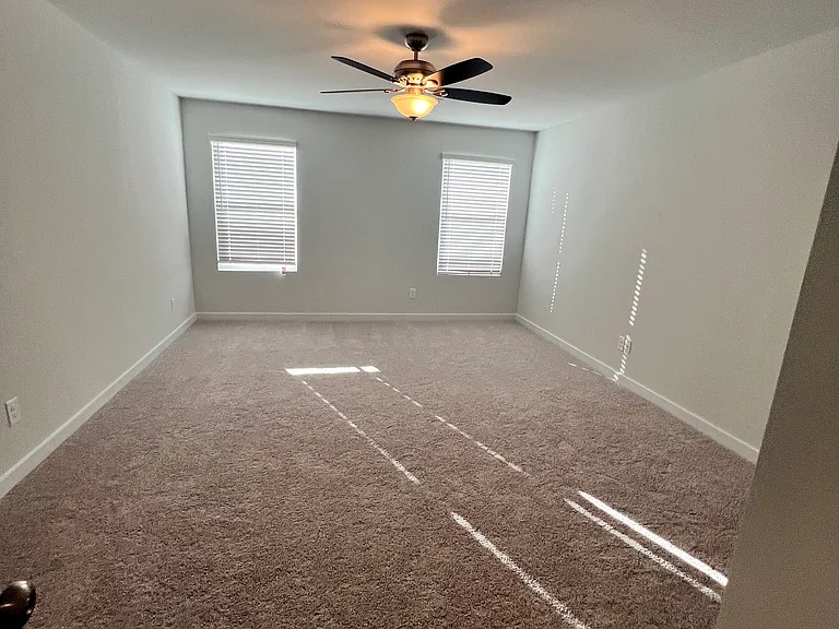 21 Founders Dr — Photo 12