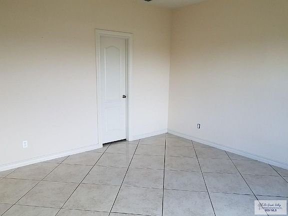 4th image of 7569 Ironwood Ave