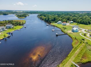 203 Laguna Ln, Jacksonville, NC 28540