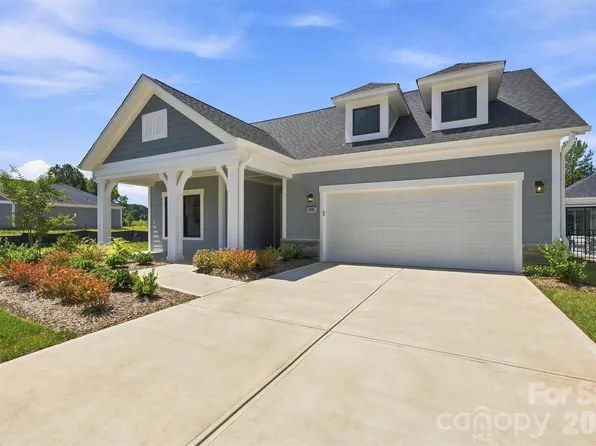 3048 Five Creek Rd, Charlotte, NC 28213
