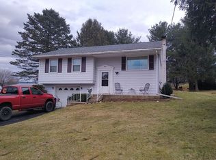40 Elm Dr, Lewistown, PA 17044