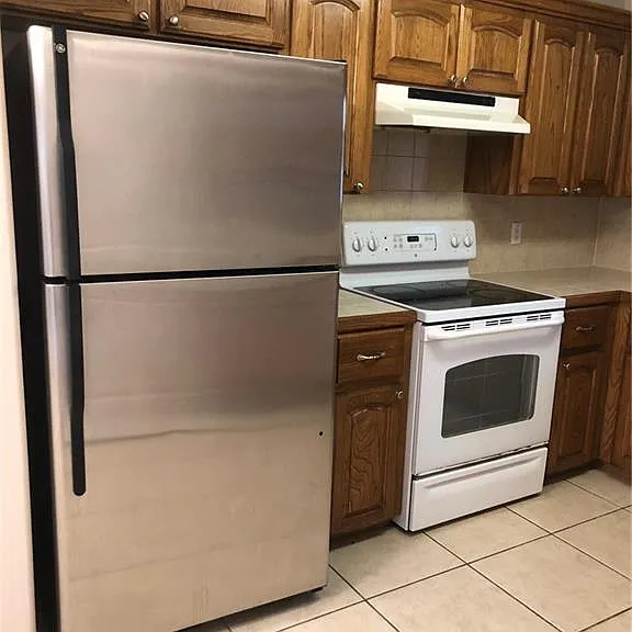 3835 Frontier Dr — Photo 5
