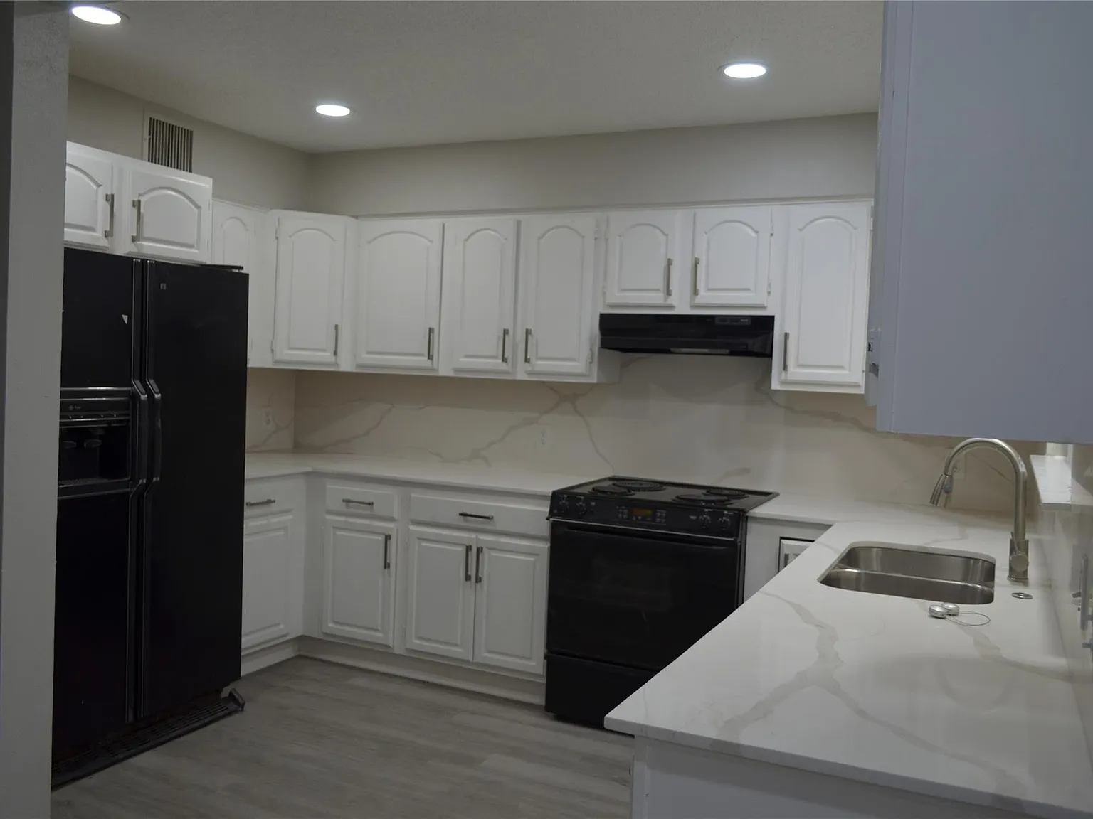 3 bed, 2.5 bath, 1680 sqft, $1,700 — Photo 4