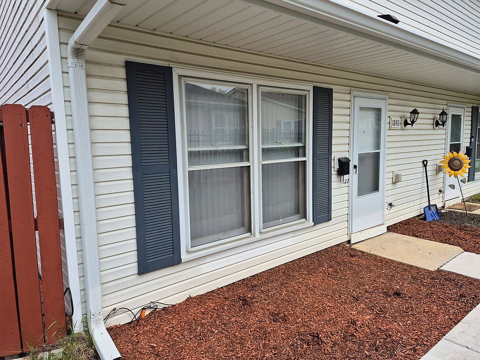 1st image of 1848 Stockton Dr #1848