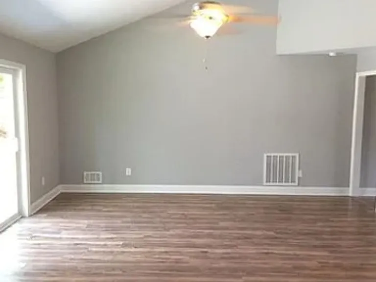 128 S Wrenwood Dr — Photo 2