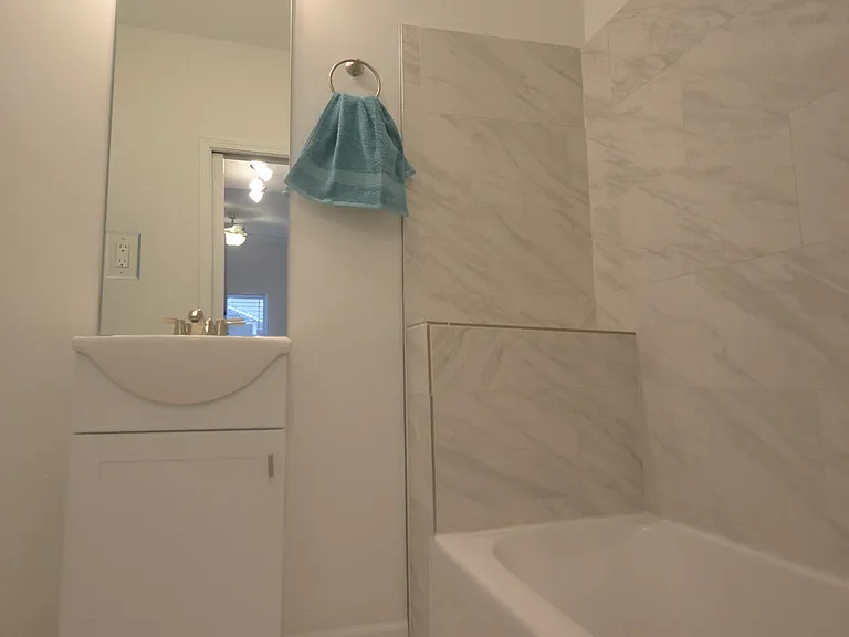 610 Union St #2 — Photo 9