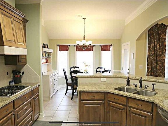 3rd image of 4417 Rocky Meadows Dr