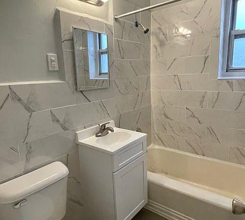 4th image of 162 Park Ave APT D6