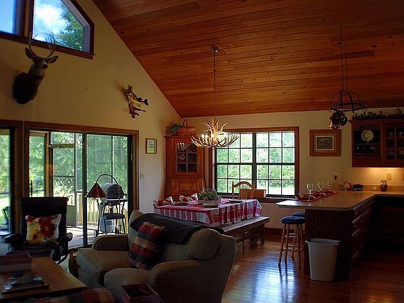 Living to Dining room