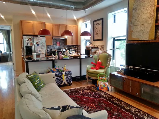 Rented by BLS Realty | media 15