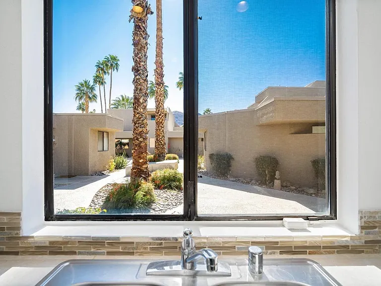 71885 Eleanora Ln — Photo 6