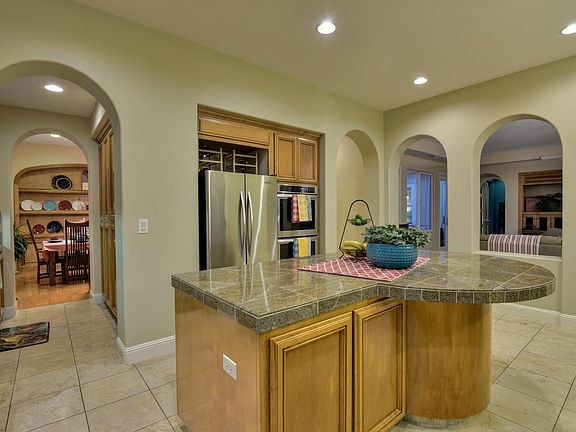 4th image of 2331 Young Toms Ct