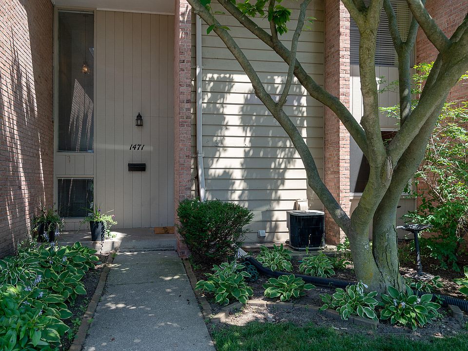 1st image of 1471 N Saxony Dr SE #7