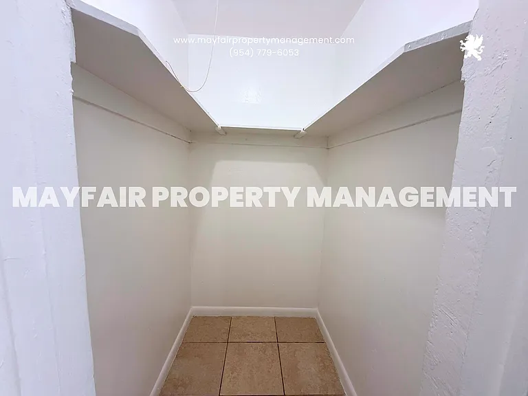401 NW 43rd St #2 — Photo 15