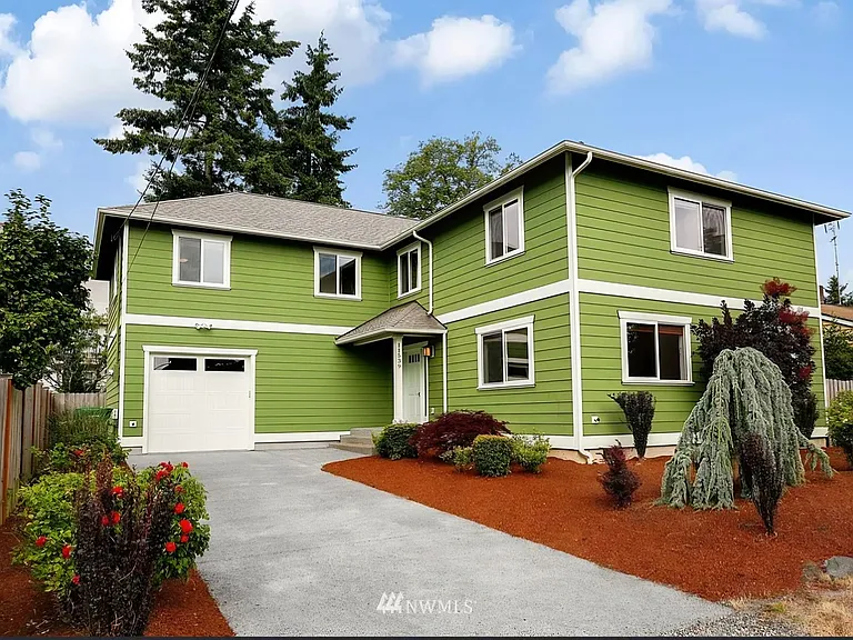 11539 16th Ave NE — Photo 1