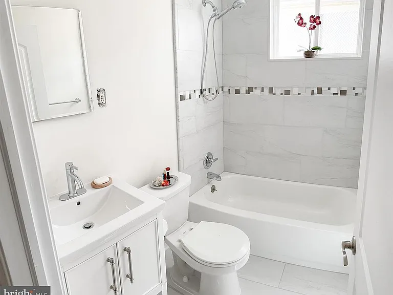 104 Clement Rd #D — Photo 6