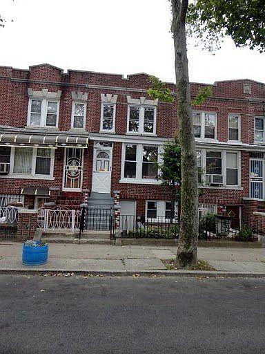 1st image of 143 E 29th St