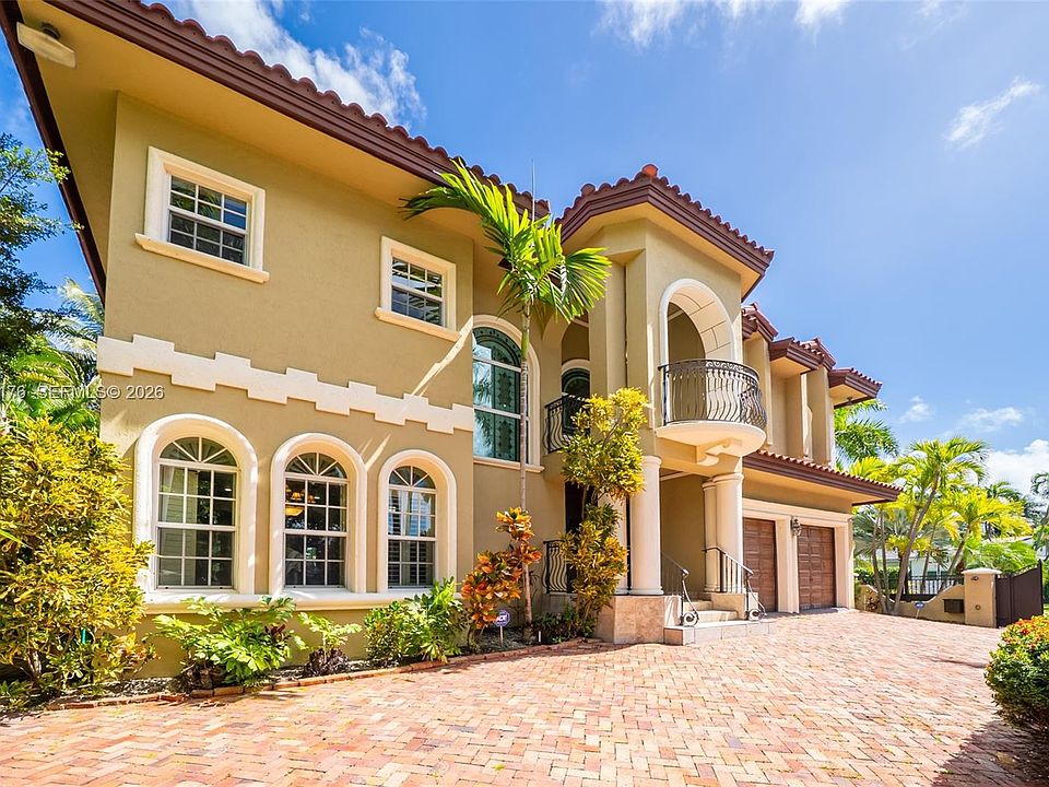 1st image of 4501 N Bay Rd